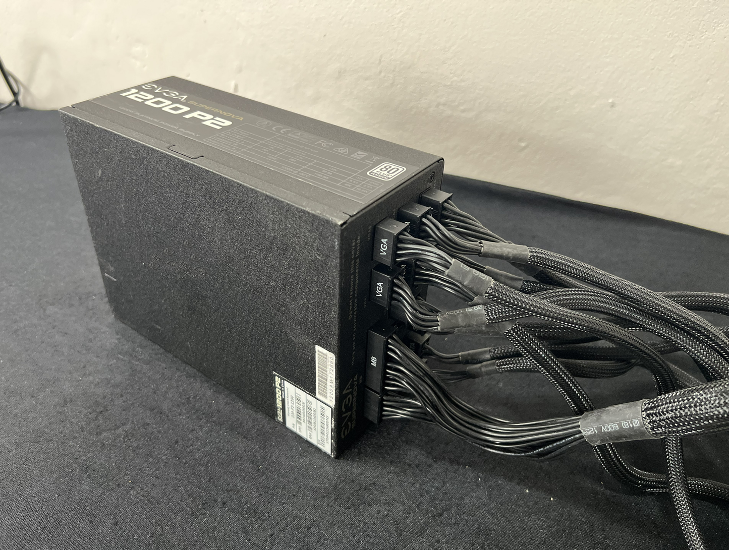 EVGA 1200W Netzteil SuperNova P2 1200 - 80+ Platinum