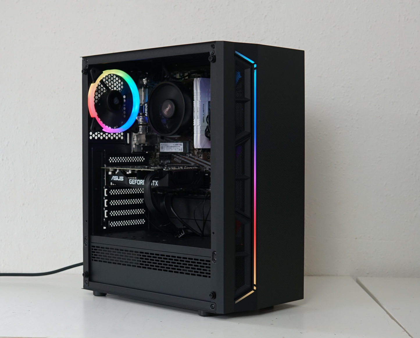 Gaming PC - Ryzen 5 5500 - GTX 1660 SUPER - 16GB RAM - SSD - WLAN - Garantie
