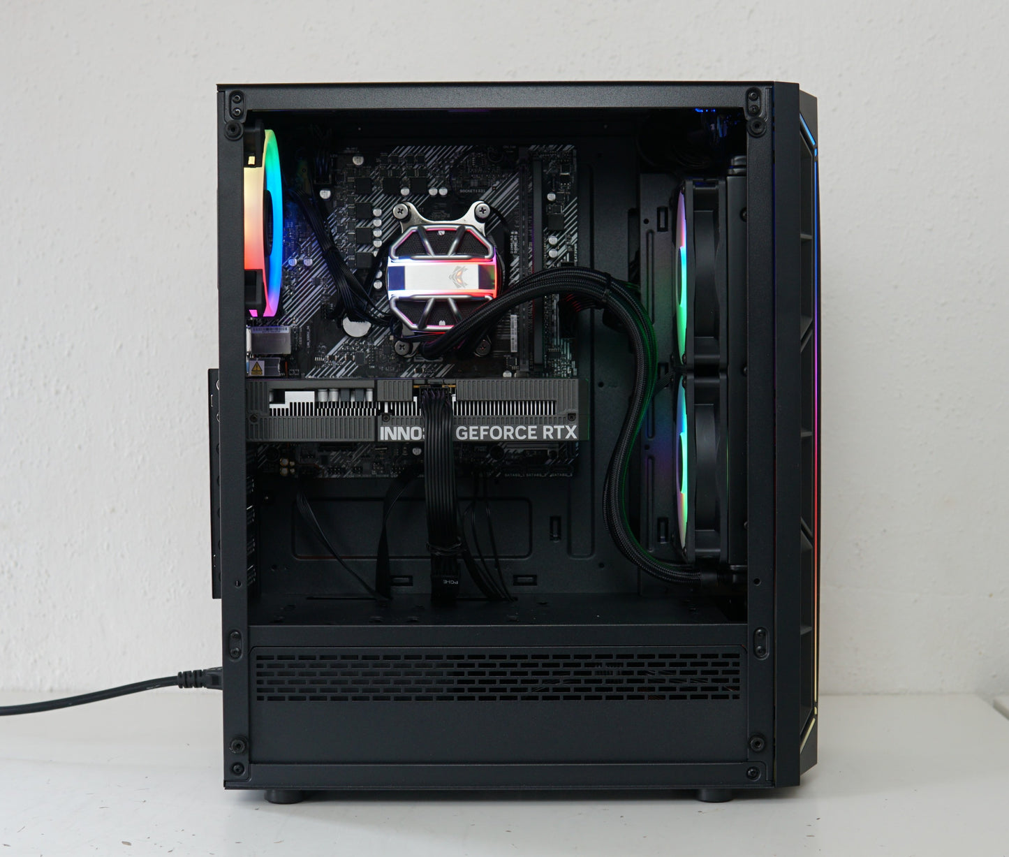 Gaming PC NEU - RTX 5060 - Ryzen 5 5600X - 16GB RAM - SSD - WLAN - 2 Jahre Garantie