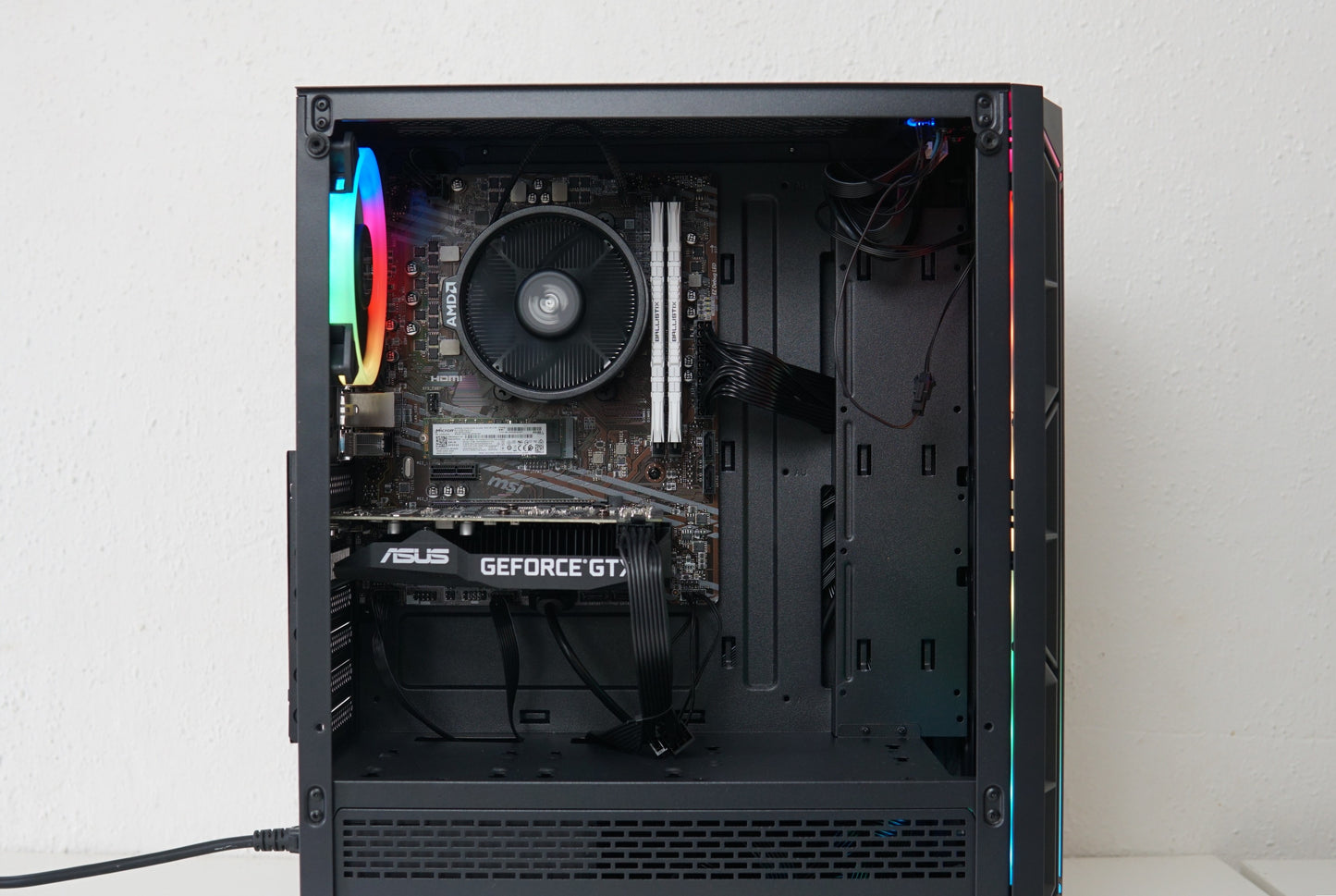 Gaming PC - Ryzen 5 5500 - GTX 1660 SUPER - 16GB RAM - SSD - WLAN - Garantie