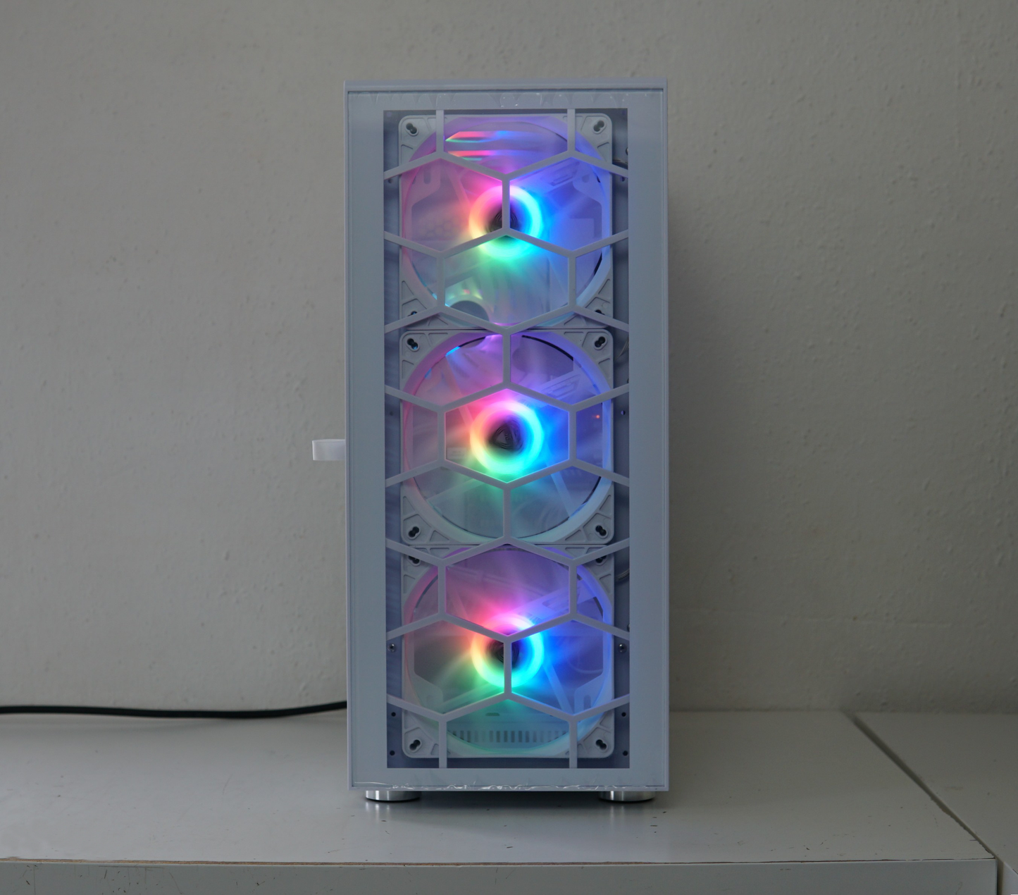 Gaming PC NEU - RTX 5060 - Ryzen 7 5700X - 16GB RAM - SSD - WLAN - 2 Jahre Garantie