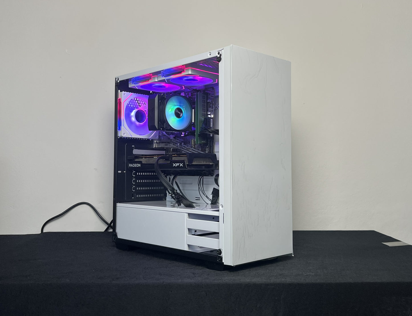 Gaming PC – RX 6600 | Ryzen 5 3500X Weiß