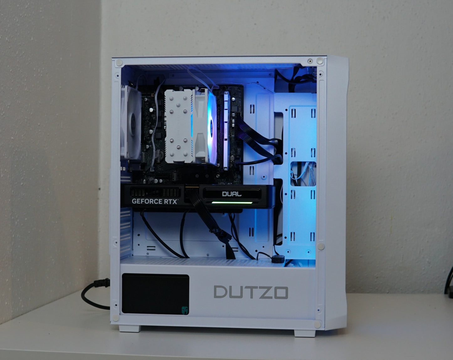 Gaming PC (NEU) - Ryzen 7 5700X - RTX 5060 - 16GB RAM - SSD - 2 Jahre Garantie